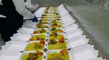 سرادق طعام يقيمه الأوقاف بملحق مسجد السيدة نفسية للاحتفال بمولدها